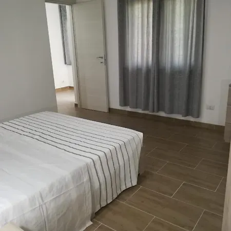 Sos Ninnitteddos بيت ضيافة Torpè